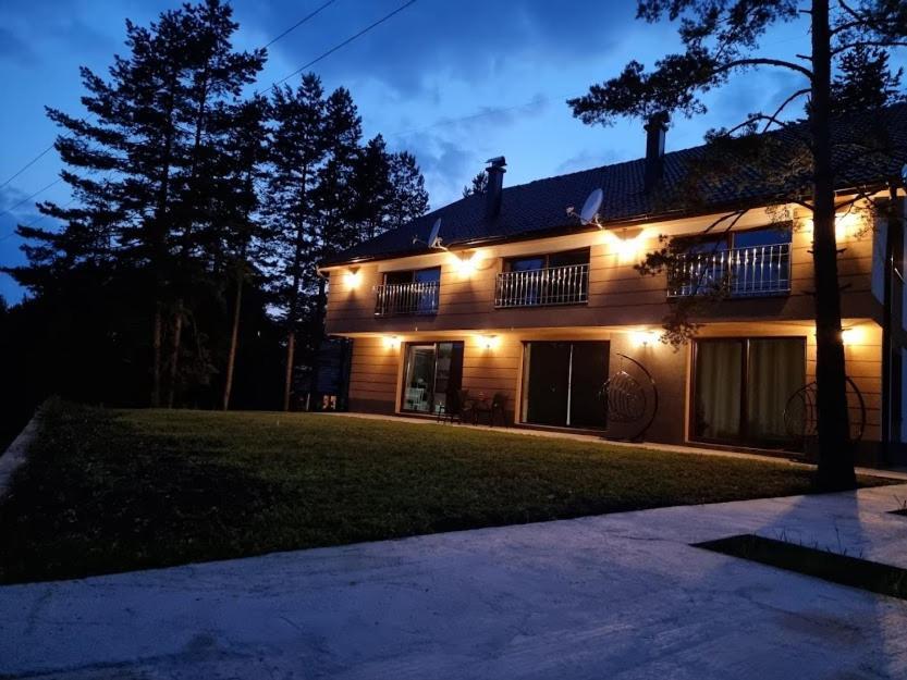 Apartmani Nevena Divcibare Exterior photo