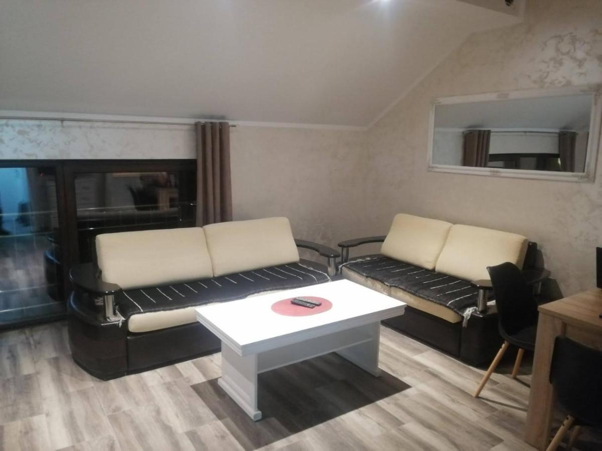 Apartmani Nevena Divcibare Exterior photo